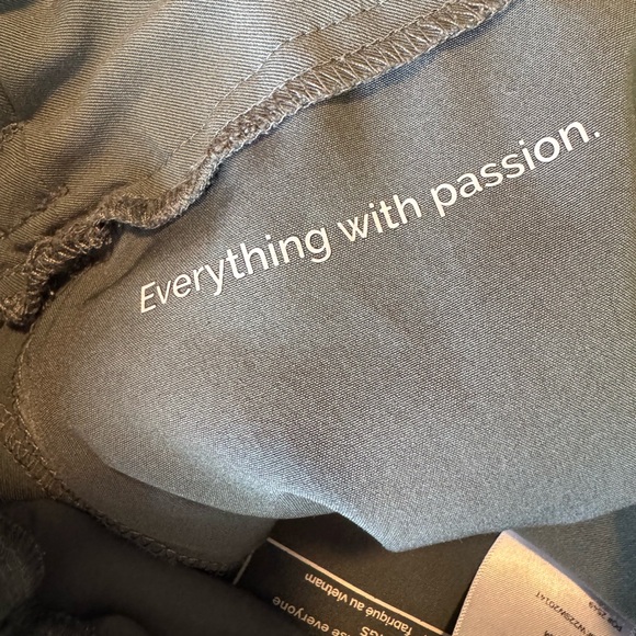 Figs Olive Green Scrub Pants Drawstring Waist - Picture 3 of 7